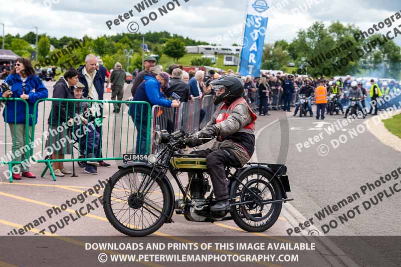 Vintage motorcycle club;eventdigitalimages;no limits trackdays;peter wileman photography;vintage motocycles;vmcc banbury run photographs